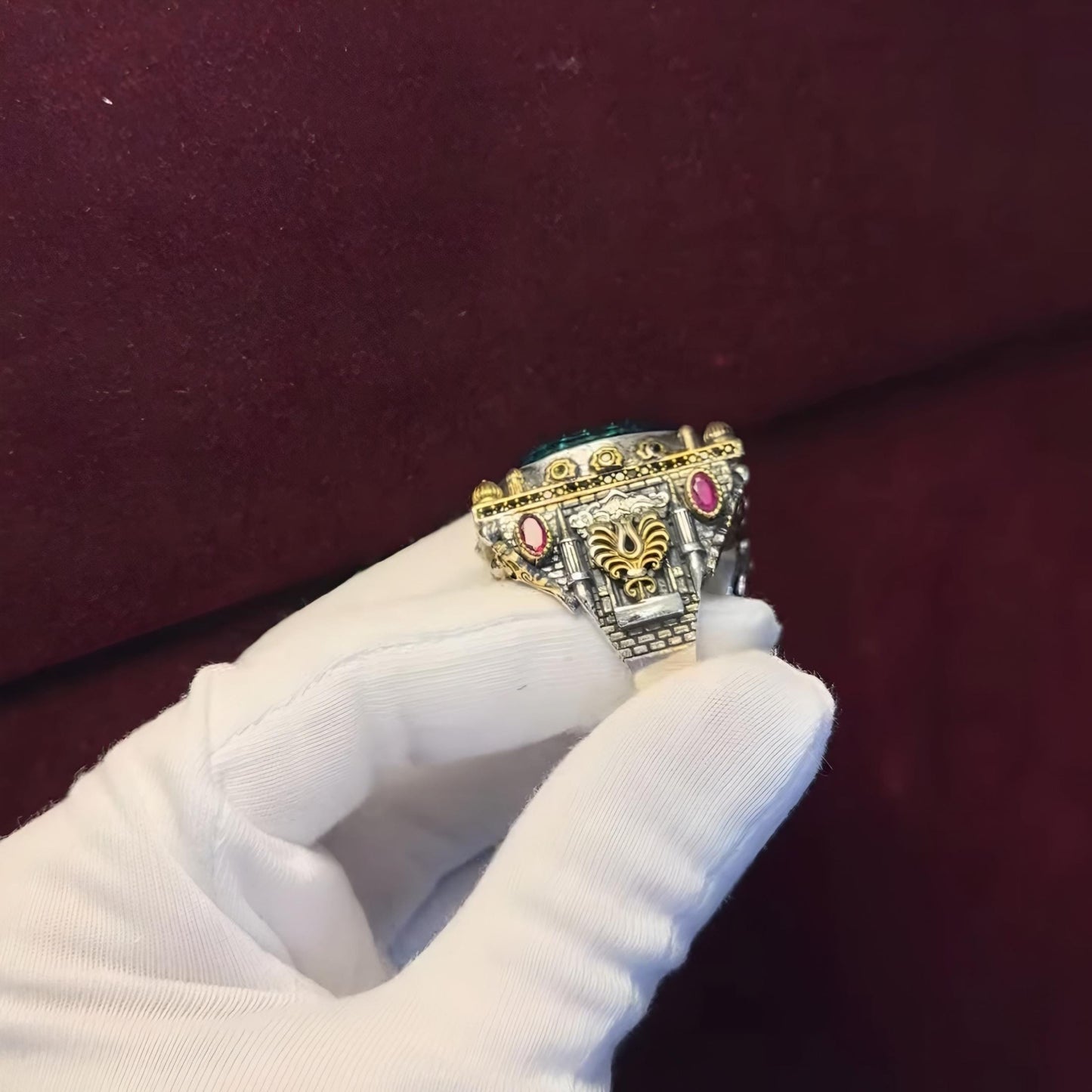 Statement-Ring für Herren, smaragdgrüner, facettierter Stein, handgefertigter Silberring, Schmuck aus dem Nahen Osten