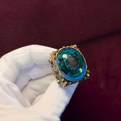 Statement-Ring für Herren, smaragdgrüner, facettierter Stein, handgefertigter Silberring, Schmuck aus dem Nahen Osten