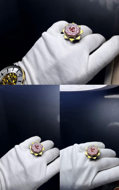 Gravierter Ring aus rotem Achat und Sterlingsilber: Doppeladler-Motiv