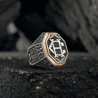 Engraved initial octagon ring in 925 sterling silver