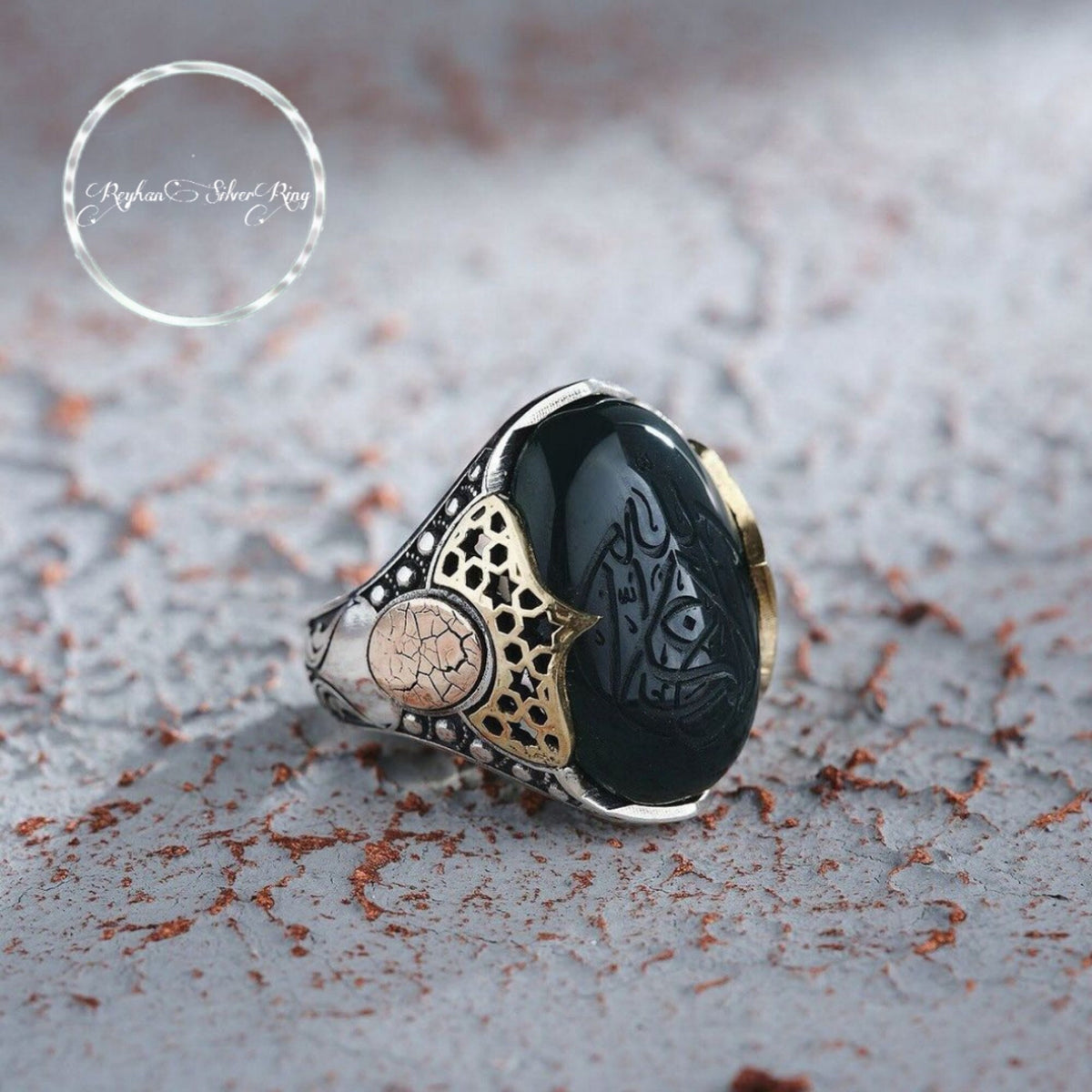 La Ghalibe Illallah Ring, Black Agate in 925 sterling silver