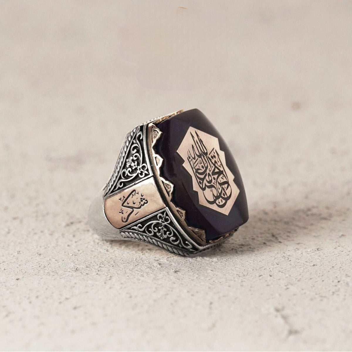 La Tahzen Ring, Dark Blue Fire Amber in 925 sterling silver