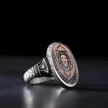 Oval lion men's ring in 925 sterling silver