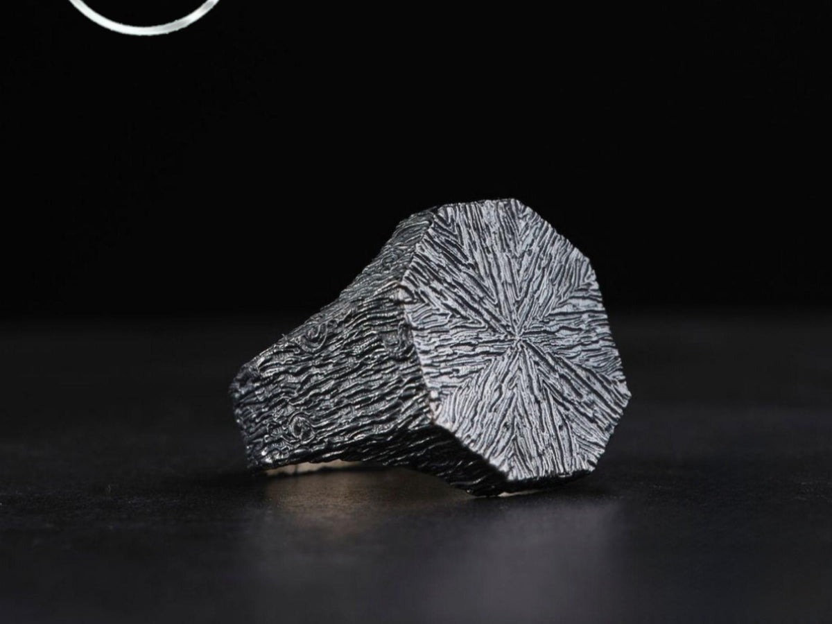 Plain oxidized worn-finish ring in 925 sterling silver