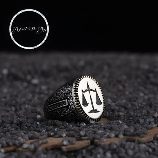 خاتم ميزان العدالة من فضة إسترلينية عيار 925