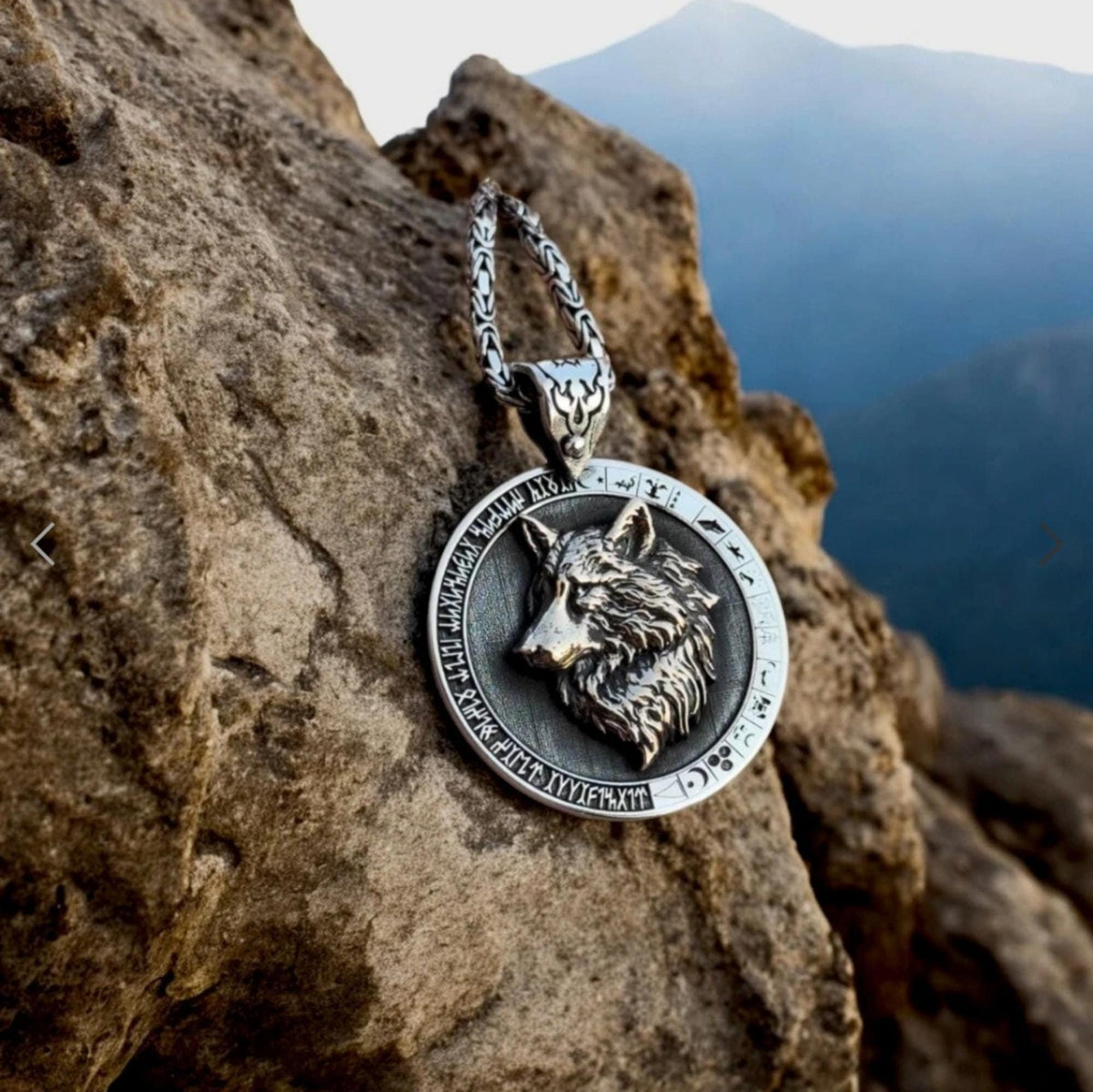 Wolf medallion necklace with Göktürk script and Oghuz tribes in 925 sterling silver